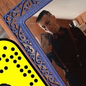 Meet your Posher, Manuel